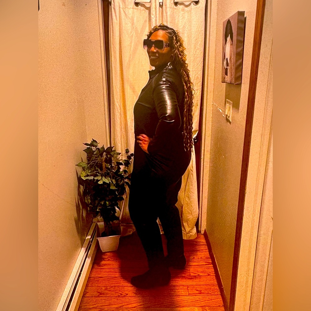 Black pattern leather suit